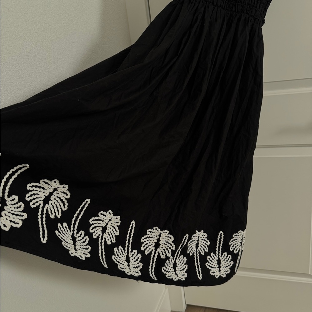 Rails Baja Dress In Black
Ivory Palm Trees Black Embroidered Sundress w Tassel S - Picture 11 of 15